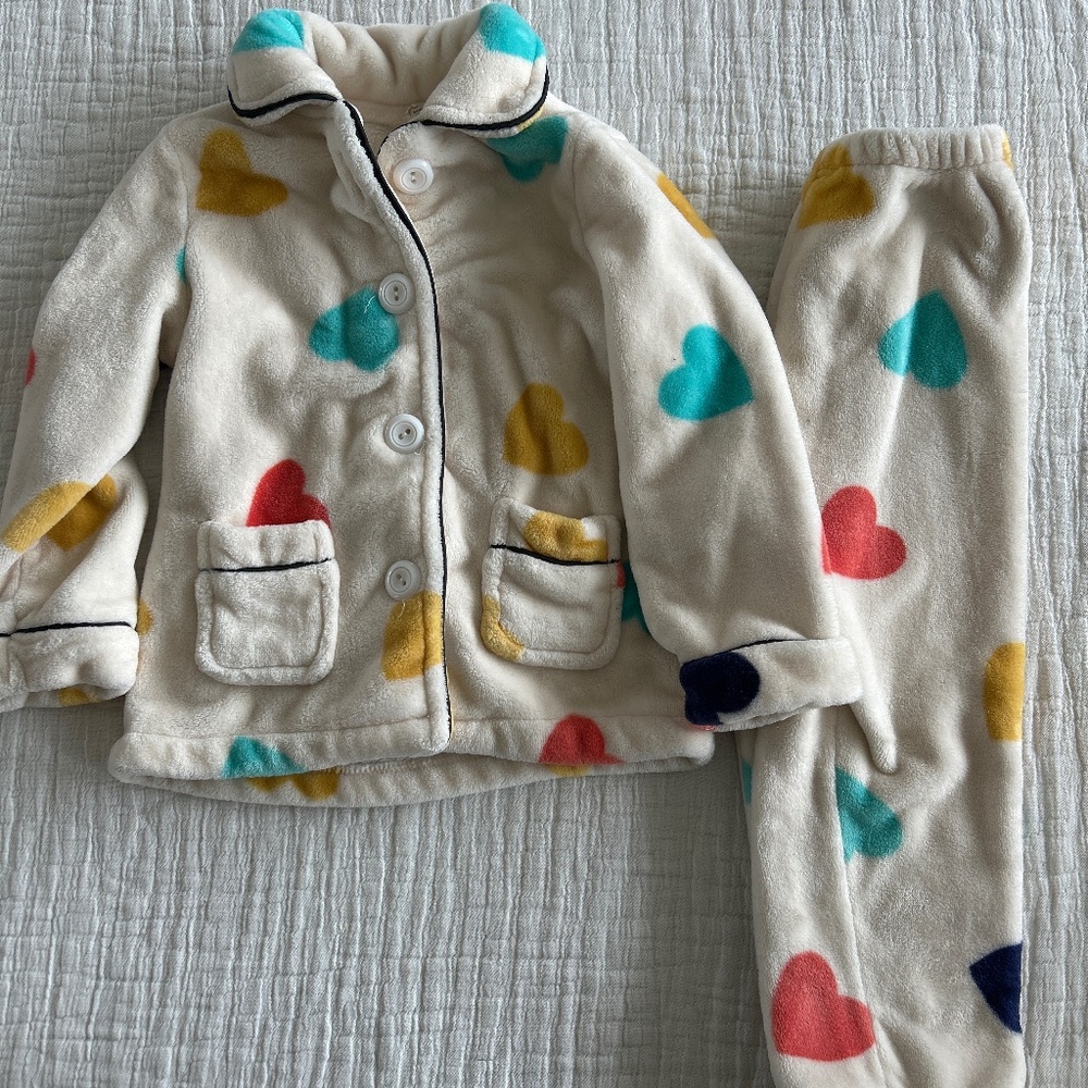 Cozy/Thick pajamas